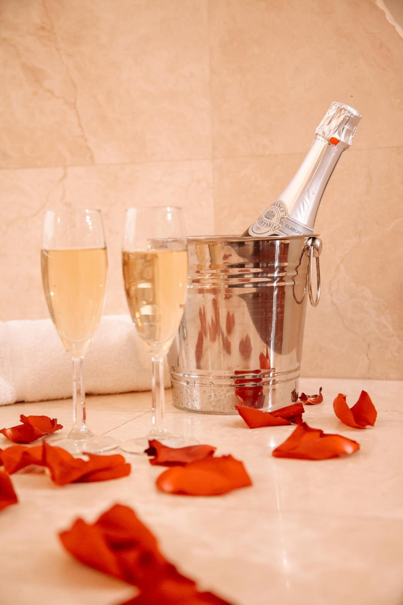 Carrera Hotel 4*