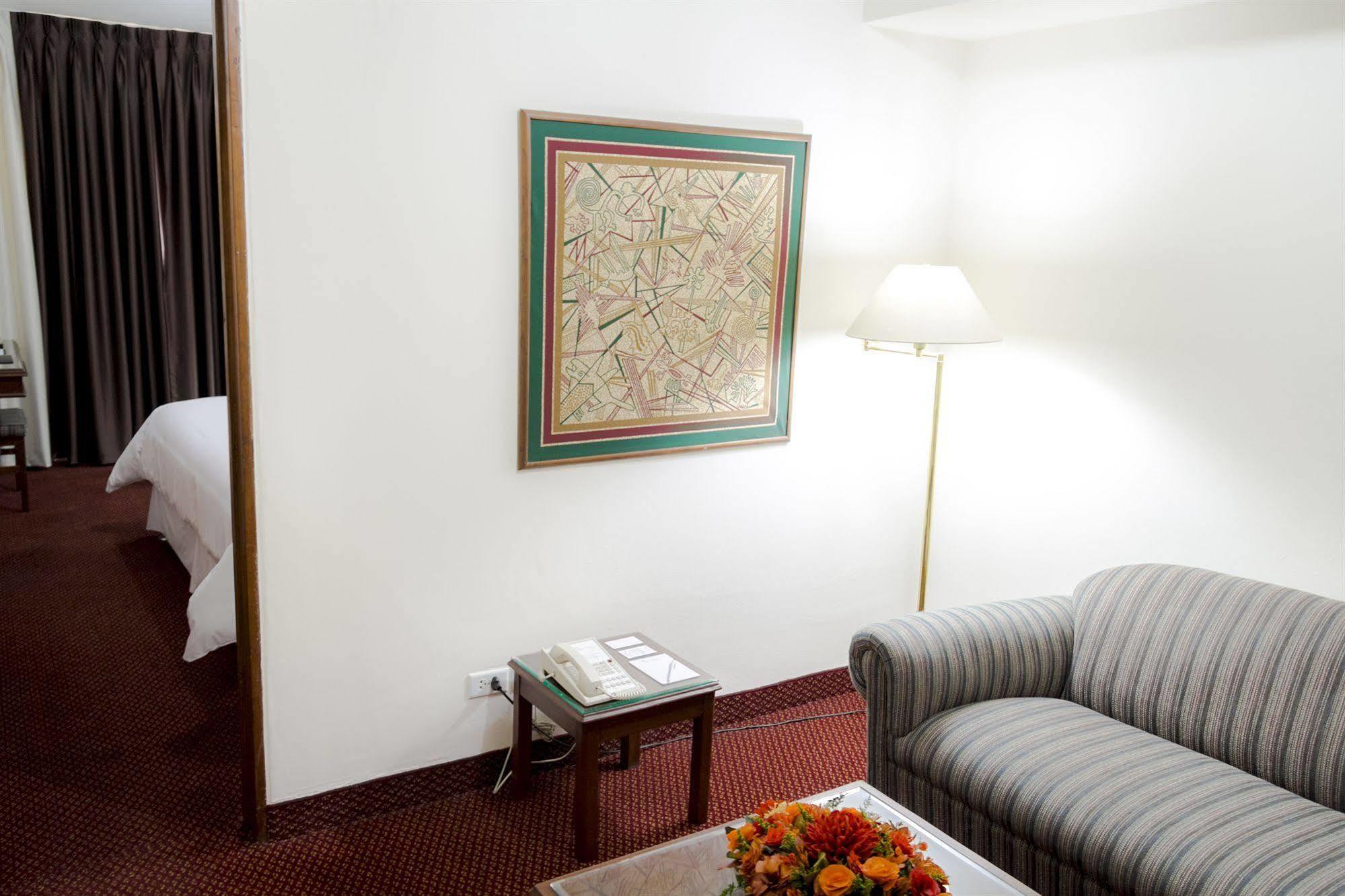 Hotel Carrera