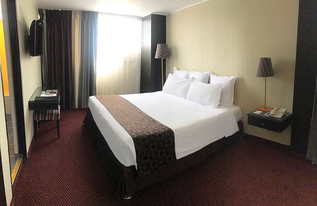 Carrera Hotel Lima